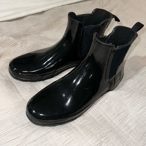 Hunter Boots- Gloss Chelsea Boots NWOT/No box